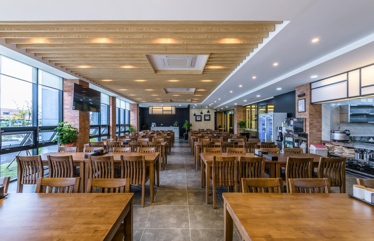 Thira Hotel Seogwipo Eksteriør billede