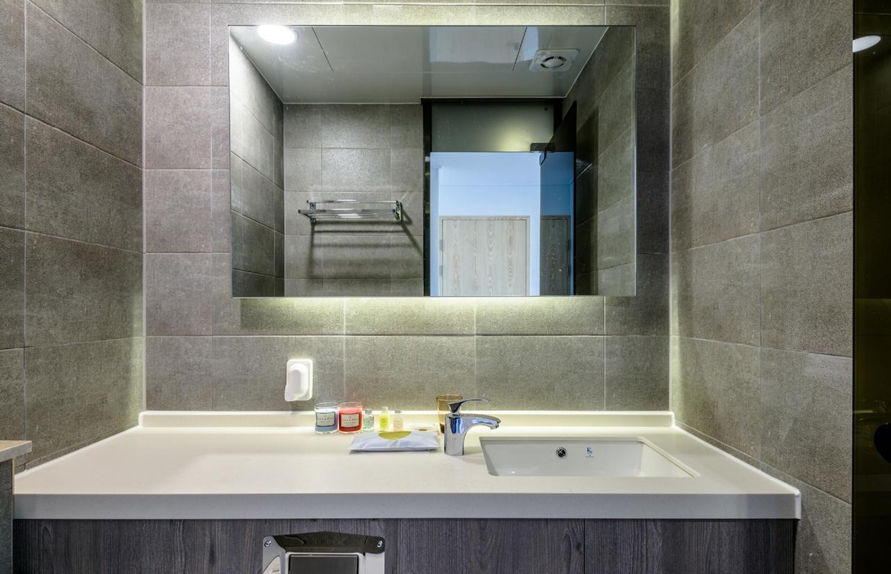 Thira Hotel Seogwipo Eksteriør billede