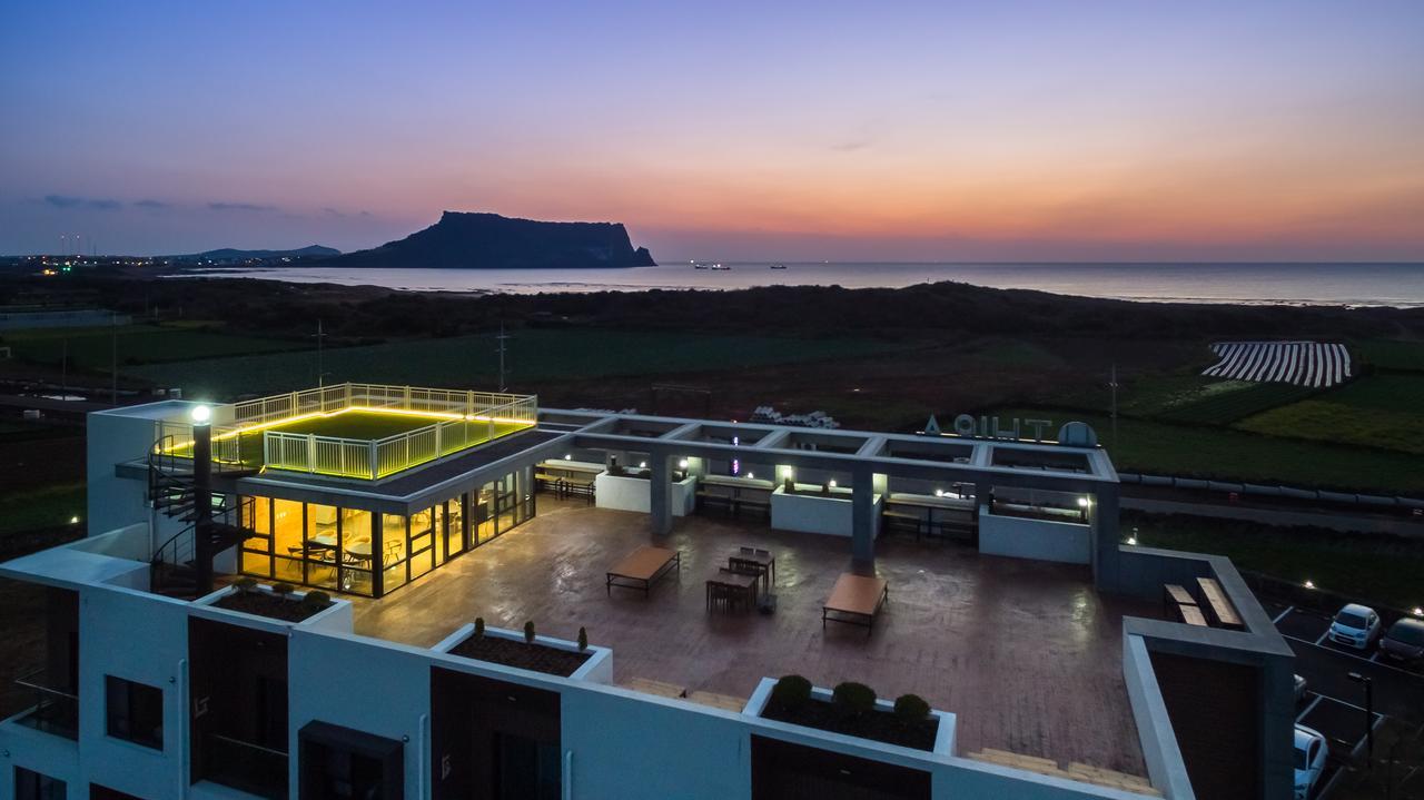 Thira Hotel Seogwipo Eksteriør billede